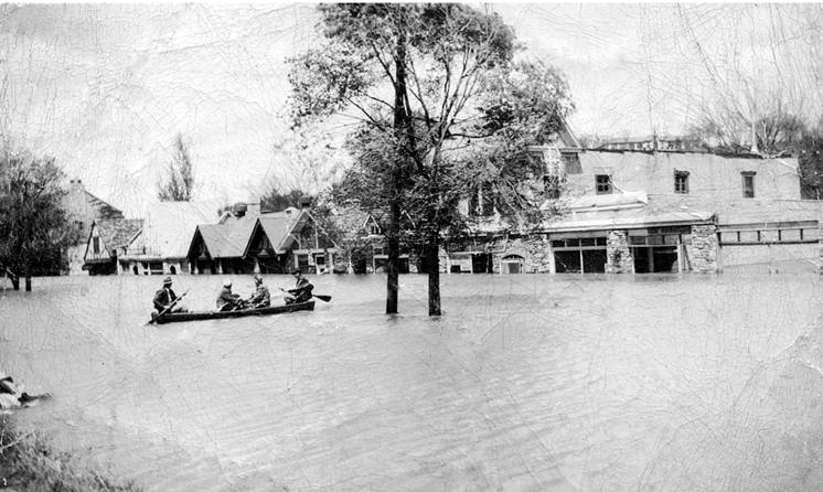 Holllister Flood 1945
The Old English Inn is the building in the far left.
Hollister Dry Goods is on the right (Now an Antique Shop)