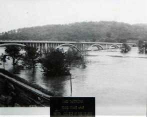 Taneycomo Lake at Flood in 1947 before Table Rock Dam was built