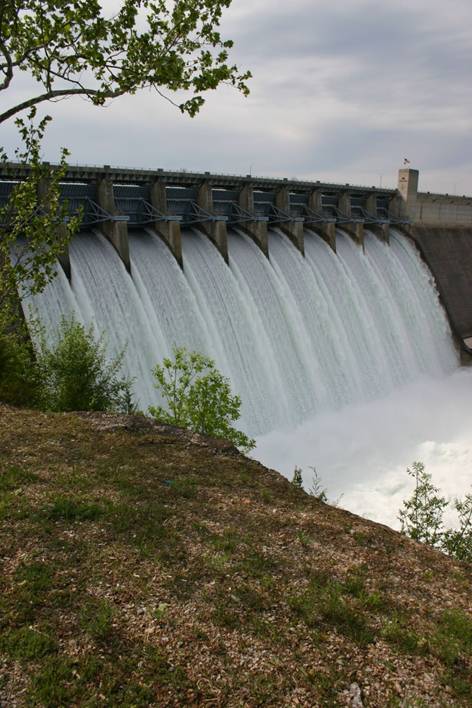 Table Rock Dam
Record high water release of 68,000 cfs
