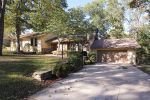 2500 sq ft Remodeled 5 Bedroom / 2 Bath home in Branson North subdivision.