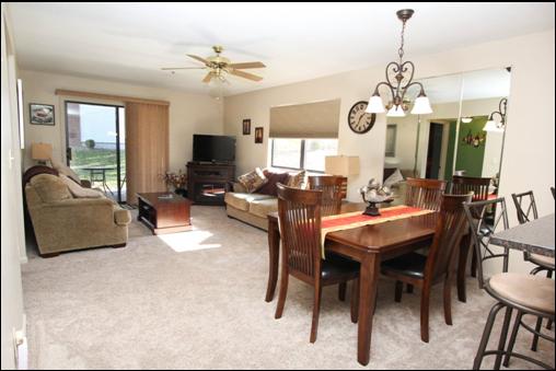 Spacious Open layout.
Family room, Formal Dining and Breakfast Bar
Recently remodeled.

